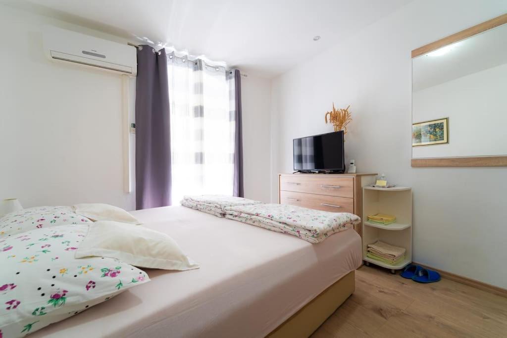 Charming Apartment In Old Town Сплит Екстериор снимка