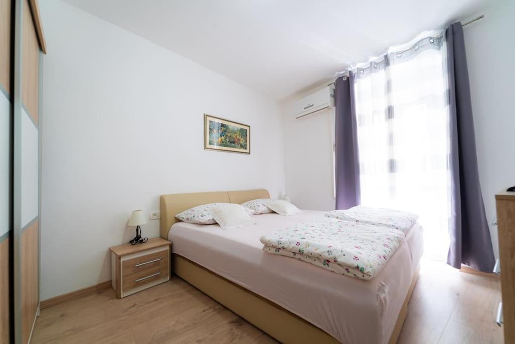 Charming Apartment In Old Town Сплит Екстериор снимка
