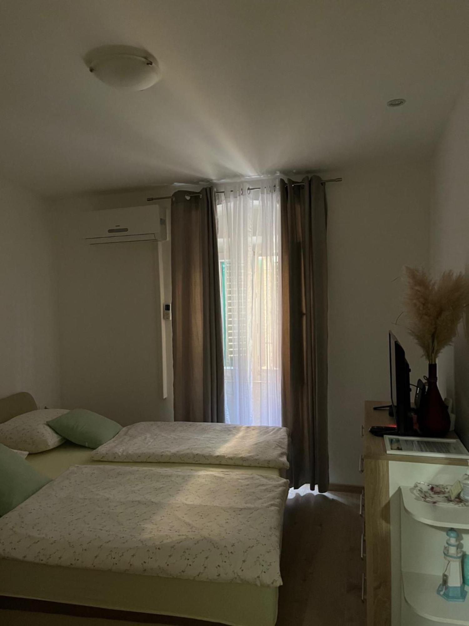 Charming Apartment In Old Town Сплит Екстериор снимка